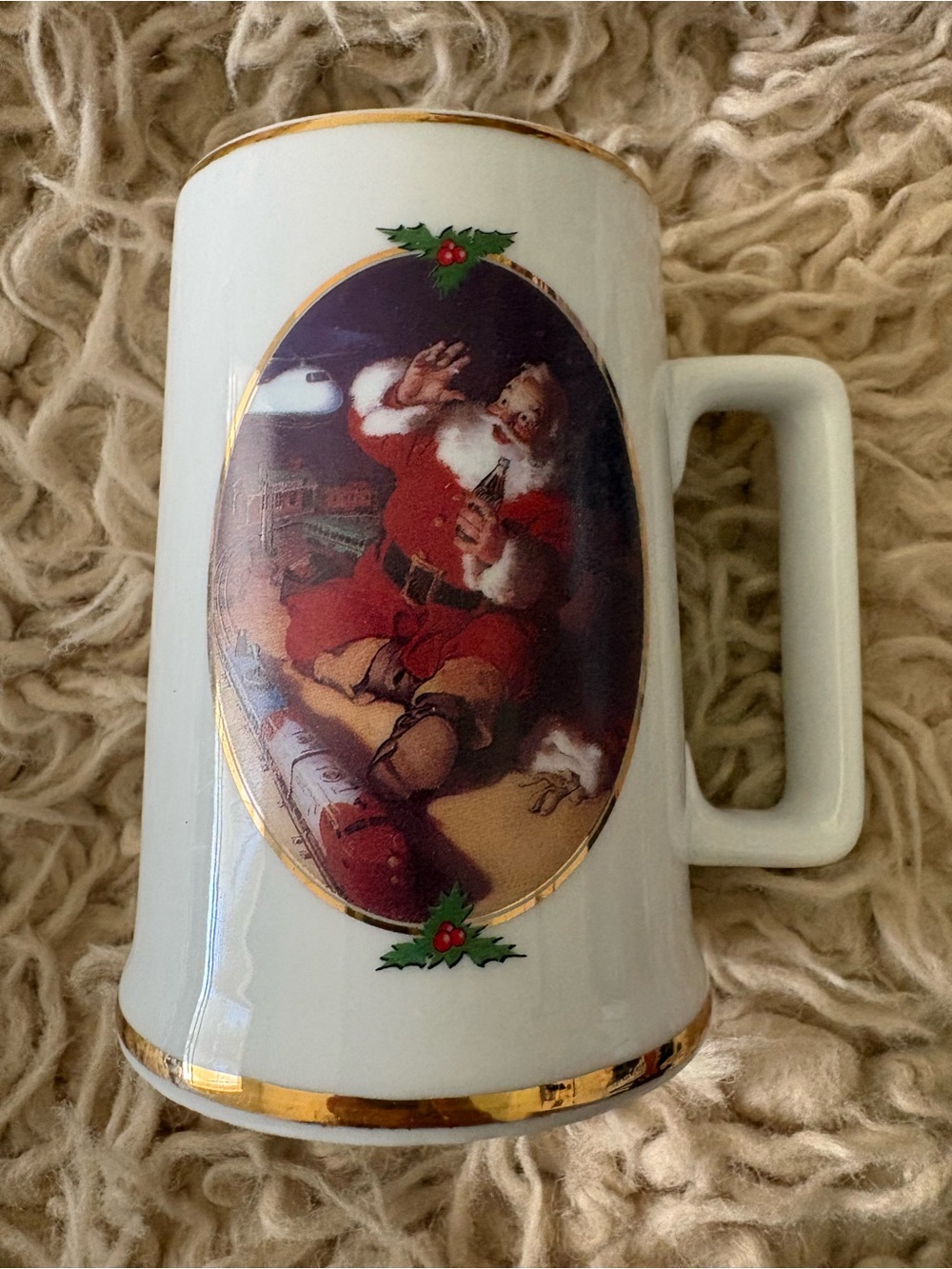 Vintage 1996 Christmas Coca-Cola Santa Season's Greetings Mug